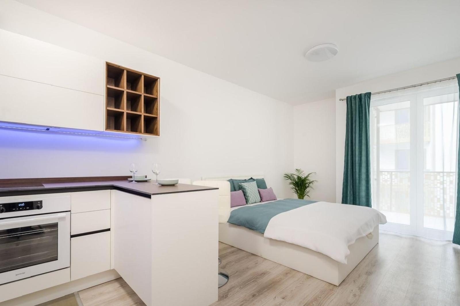 Comfort Court Apartment - Free Parking, Balcony Budapesta Exterior foto