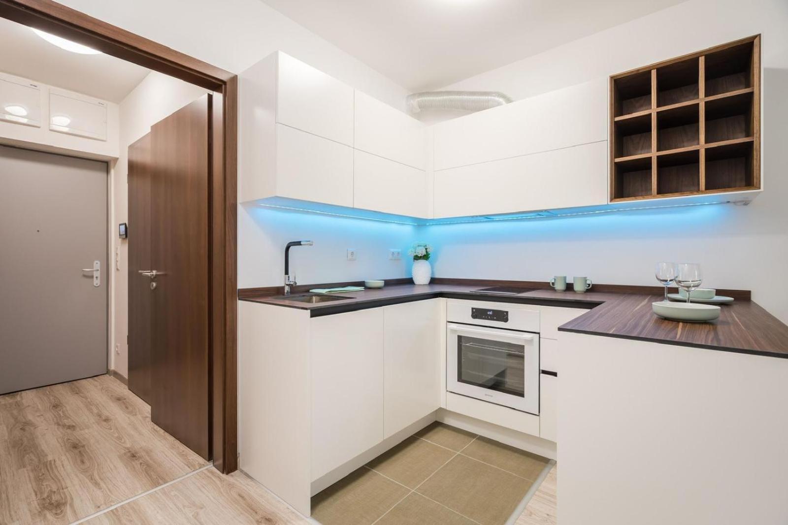 Comfort Court Apartment - Free Parking, Balcony Budapesta Exterior foto